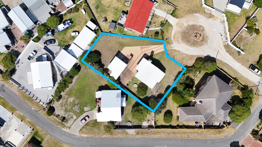 2 Bedroom Property for Sale in Struisbaai Western Cape